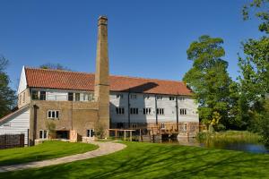 Gallery image of Tuddenham Mill Luxury Hotel in Tuddenham