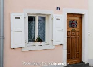 Fotografie z fotogalerie ubytování Lehmgefühl, Design Vier, La Petite Maison v destinaci Trier
