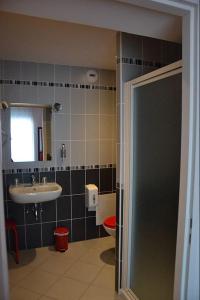 Un baño de Hôtel Evian Express - Terminus