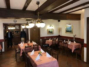 Gallery image of Hotel Ratskeller in Zell an der Mosel +16 photos