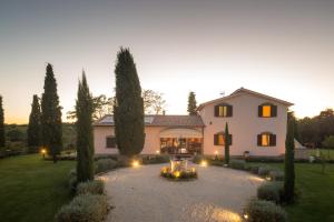 Κήπος έξω από το Agriturismo Ferrari