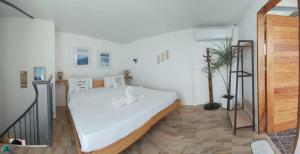 Penthouse at Strandhaus Condotel, Moalboal (updated prices 2027)
