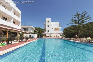Bazén v ubytování Cleopatra Classic Hotel nebo v jeho okolí