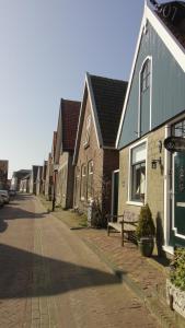 Galeriebild der Unterkunft B&B kamers en meer Het Spookhuis in Den Hoorn