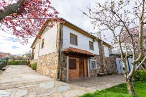 La Rinconada de la SierraにあるHoliday Home Salvaのギャラリーの写真