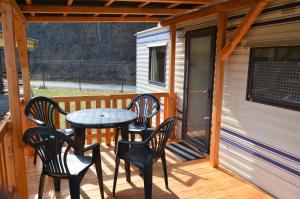 A patio or other outdoor area at Mobilheim kemp