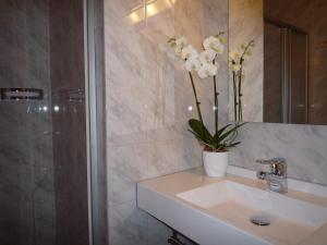 Łazienka w obiekcie Appartement Bergkristall