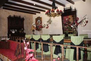 A seating area at Casa Rural Mendoza
