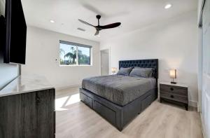 Tarjena Inj Family Retreat Oasis - Pool -Spacious & Modern, Tarzana (updated prices ...
