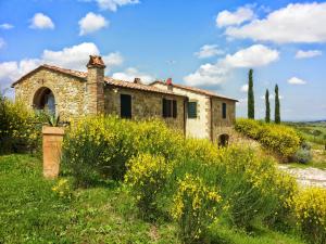 A garden outside Villa S.Anna
