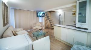 Kuchyň nebo kuchyňský kout v ubytování Bluestars Apartments