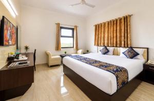 Mehra Score Hotel The First, Agra (updated prices 2027)