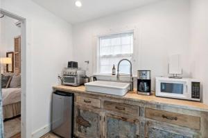 Enchanting Casita 5 minutes to Round Top, Round Top (updated prices 2027)