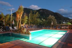 Piscina di Hotel Villa Franca o nelle vicinanze