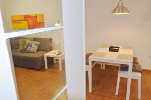 Posedenie v ubytovaní Apartamento San Jacinto