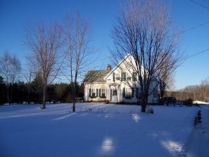 Clary Lake Bed and Breakfast under vintern