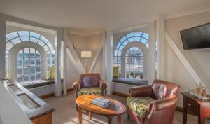 Ruang duduk di Clayton Hotel Ballsbridge