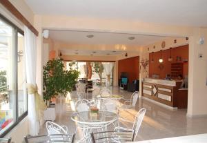 Posezení v ubytování Anthemis Hotel Apartments