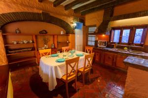 Fotografie z fotogalerie ubytování Apartamentos Jaronil v destinaci Benaocaz