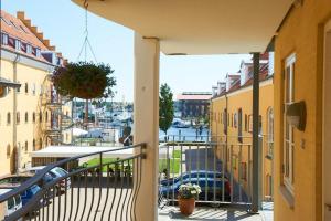 En balkon eller terrasse på Hotel Ærø