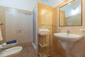 Ванна кімната в Rifugio Gorropu