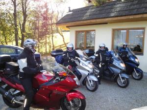 Hostia v ubytovaní Hotel Pension Schwaiger