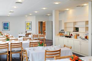 Köök või kööginurk majutusasutuses Herning City Hotel