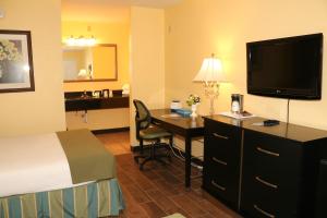 Gallery image of Shining Light Inn & Suites in Kissimmee