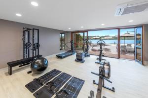 Fitness centrum a/nebo fitness zařízení v ubytování Ramada Resort by Wyndham Port Vila