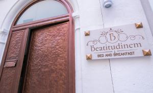 Certifikát, hodnocení, plakát nebo jiný dokument vystavený v ubytování Beatitudinem
