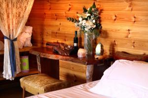 Postel nebo postele na pokoji v ubytování Liora's Paradise