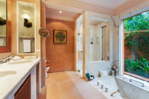 Bagno di The Oberoi Rajvilas Jaipur
