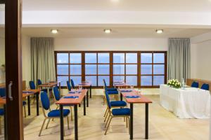 Бизнес-центр и/или конференц-зал в Miramare Resort & Spa