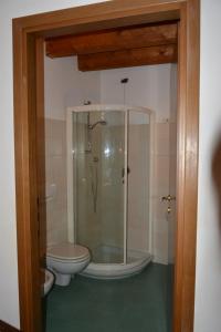A bathroom at PudApartment Holiday Home
