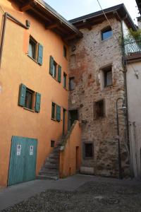 The building in which Az apartmant is located
