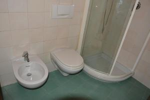 A bathroom at PudApartment Holiday Home