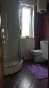 Koupelna v ubytování Apartment Azaleja