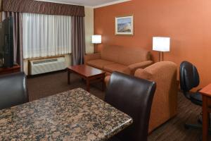 Posezení v ubytování Best Western Plus Landmark Inn