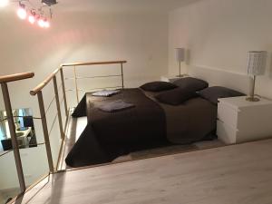 Posteľ alebo postele v izbe v ubytovaní Goldcentral Gozsdu Apartment-Downtown Prime Location