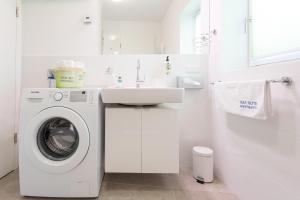 Zdjęcie z galerii obiektu Mar Suite Apartments - Center w Wiedniu