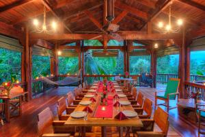 Restaurace v ubytování Playa Nicuesa Rainforest Eco Sanctuary