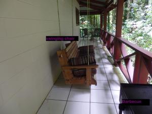 Balkón nebo terasa v ubytování Daintree Deep Forest Lodge