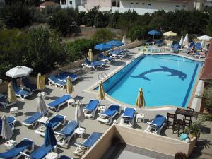 The swimming pool at or close to Summer Memories Aparthotel