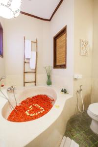 Vannituba majutusasutuses Junjungan Ubud Hotel and Spa