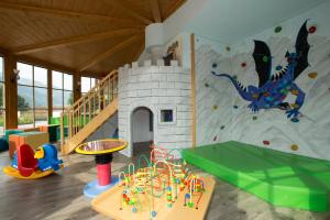 Dětský klub v ubytování Alpenhotel Neuwirt