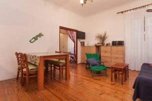 Et opholdsområde på Apartment Bing- city center