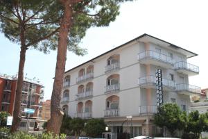 Afbeelding uit fotogalerij van Hotel Baia Bianca in Diano Marina