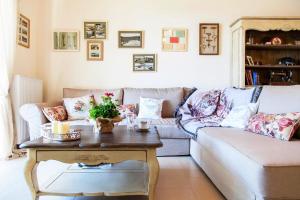 Posezení v ubytování Ktima Aniforeli Luxury Villas