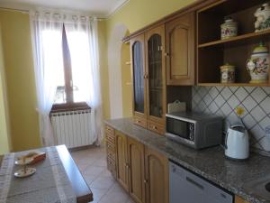 A kitchen or kitchenette at La Palma