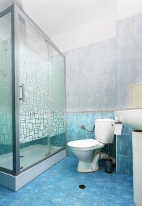 Ένα μπάνιο στο Samuil Apartments - Central Burgas +77 φωτογραφίες